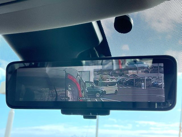 �y�f�W�^���C���i�[�~���[�z��Ȃ̑傫�ȉו��⓯��҂Ō�����m�F���Â炢���ł����S!�J�������B�e�����ԗ�����̉f�������[���~���[���ɕ\���B�N���A�Ȏ��E�ŏ󋵂̊m�F���\�ł�!