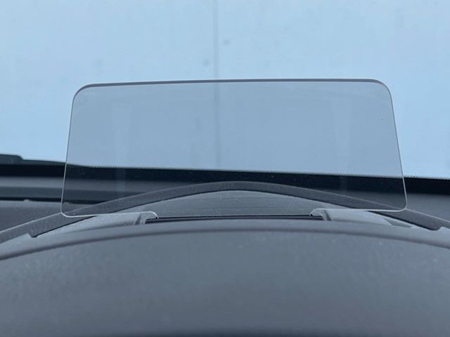 �y�w�b�h�A�b�v�f�B�X�v���C�z���݂̑��x�⑖�s�����f�W�^���\���ŉ^�]�ȑO���̃K���X�ɓ��e!�^�]���A�ڐ������炳���K�v�ȏ����m�F�ł���̂łƂ��Ă��֗��ň��S!