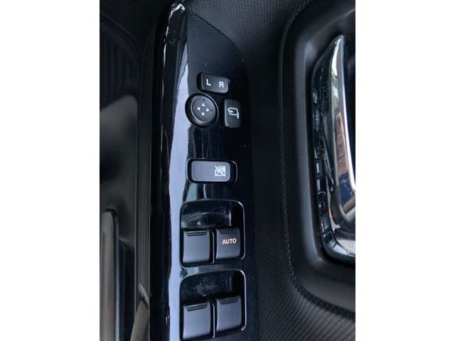 スペーシアカスタムハイブリッド(HYBRID)  XS