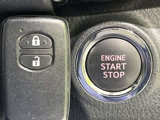 �y�X�}�[�g�L�[�z�J�o����|�P�b�g�ɓ��ꂽ�܂܂ł��h�A�̎{���E�������\�ȃX�}�[�g�L�[�𑕔��B�G���W���̃I���E�I�t�����J�M�����o���K�v����������Ƃ��Ă��֗��ł���