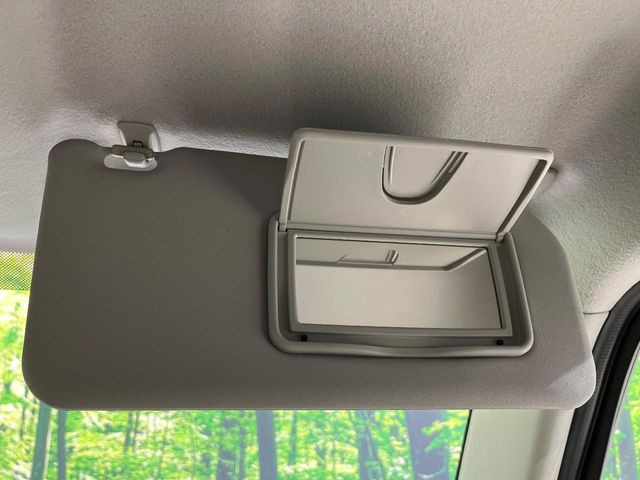 �y�o�j�e�B�~���[�z�T���o�C�U�[���ɐݒu���ꂽ�~���[�Őg�����Ȃ݃`�F�b�N!������Ƃ������C�N�����ɂ����􂵂܂���