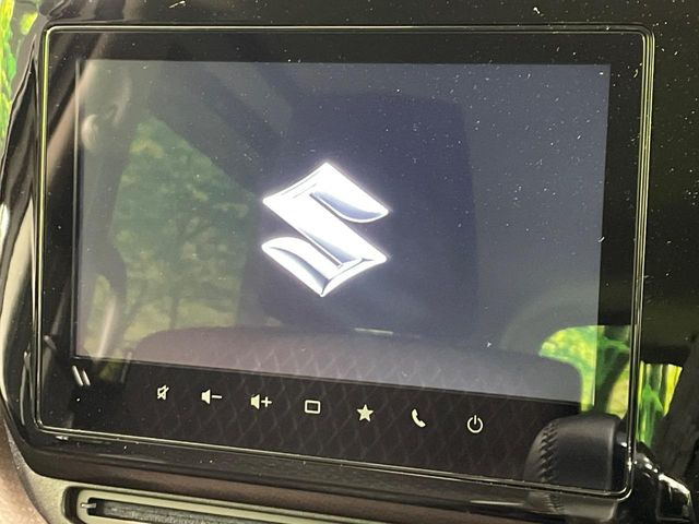 �y���[�J�[�����i�r�z�C���e���A�ɗn�����ރX�^�C���b�V���ȁu��p�݌v�v���[�J�[�i�r�𑕔��􎋔F���⑀�쐫�ȂǊ�{���\�ɂ��D��A���㎿�ȃJ�[���C�t�����y���݂��������܂��B