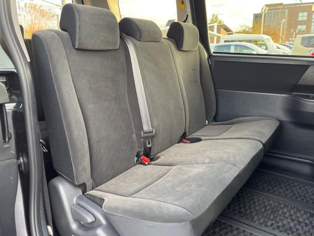 �L�X�Ƃ���2��ڃV�[�g�͋��Z���������A���S�n�����K!�F�B��Ƒ��Ƃ̂��o�����ɂ҂�����ł��B�x�r�[�V�[�g��`���C���h�V�[�g�g�p�������K�ɂ��߂�������������\���ȋ�Ԃ��m�ۂ��Ă��܂��B