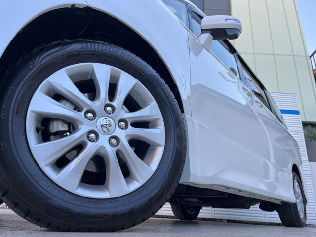 �y����16�C���`�A���~�z�C�[���z�O�ςɃ}�b�`���������A���~�z�C�[���𑕒����Ă���܂��B�e��ЊO�A���~�z�C�[����A�X�^�b�h���X�^�C�����戵�����Ă���܂��B���񂲑��k����������