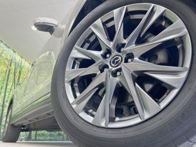 �y����19�C���`�A���~�z�C�[���z�O�ςɃ}�b�`���������A���~�z�C�[���𑕒����Ă���܂��B�e��ЊO�A���~�z�C�[����A�X�^�b�h���X�^�C�����戵�����Ă���܂��B���񂲑��k����������