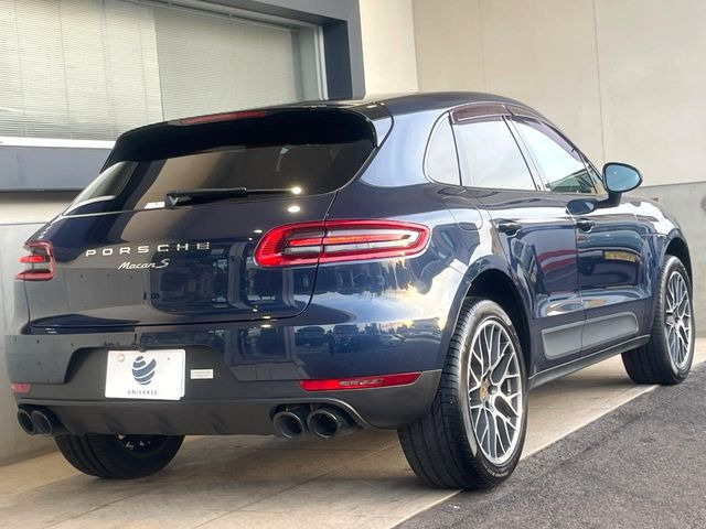 �������x�̃K���X�疌�ŝ����͂������A�㎿�ȃc���E����������B���O����_���J�����؂Ȉ��Ԃ�ی삵�A�F�����E�򉻂�h�~�B�u�e�X�v���b�V���R�[�g�v�A�u�e�v���~�b�T�R�[�g�v���炨�I�т��������܂��B