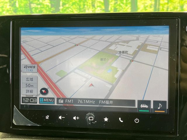 �y���[�J�[����9�^�i�r�z�C���e���A�ɗn�����ރX�^�C���b�V���ȁu��p�݌v�v���[�J�[�i�r�𑕔��􎋔F���⑀�쐫�ȂǊ�{���\�ɂ��D��A���㎿�ȃJ�[���C�t�����y���݂��������܂��B