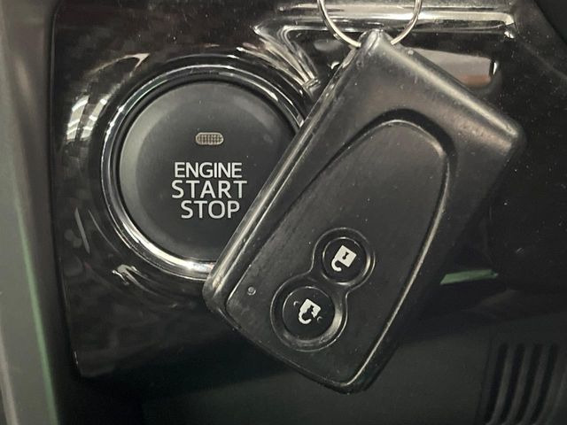 �y�L�[�t���[�V�X�e���z�J�o����|�P�b�g�ɓ��ꂽ�܂܂ł��h�A�̎{���E�������\�ȃX�}�[�g�L�[�𑕔��B�G���W���̃I���E�I�t�����J�M�����o���K�v����������Ƃ��Ă��֗��ł���