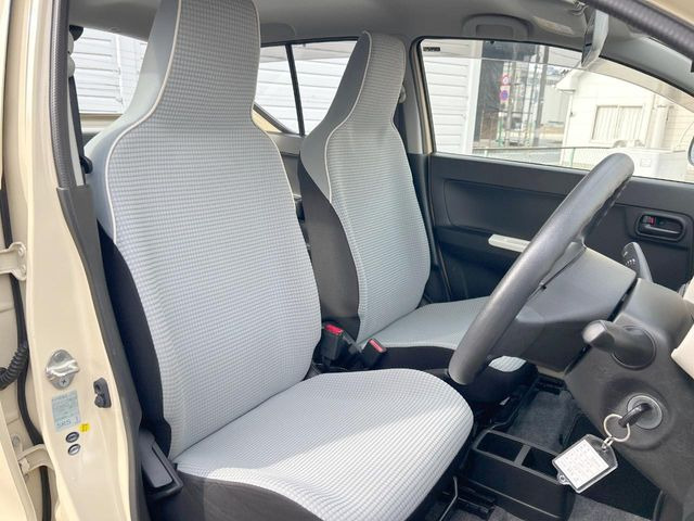 �^�]�ȃV�[�g���͎g�p�������Ȃ��A�ǍD�ȏ�ԂƂȂ��Ă��܂��B���J�Ɏg���Ă������Ƃ��悭�킩��܂��ˁB