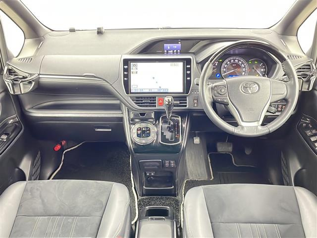 エスクァイア2.0 Gi プレミアムパッケージ ブラックテイラード 4WD