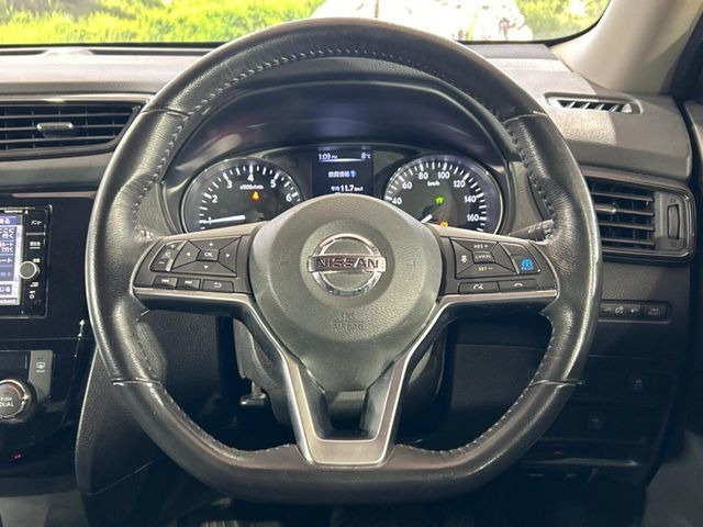 �y�����v�����X�e�A�����O�z�㎿�Ȋv���g�p���邱�ƂŁA��ɂ����������݂ƂĂ��^�]���₷���n���h���ł���