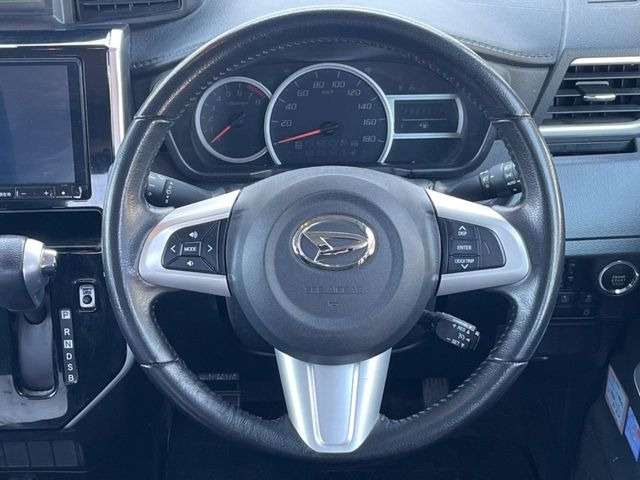 �y�����v�����X�e�A�����O�z�㎿�Ȋv���g�p���邱�ƂŁA��ɂ����������݂ƂĂ��^�]���₷���n���h���ł���