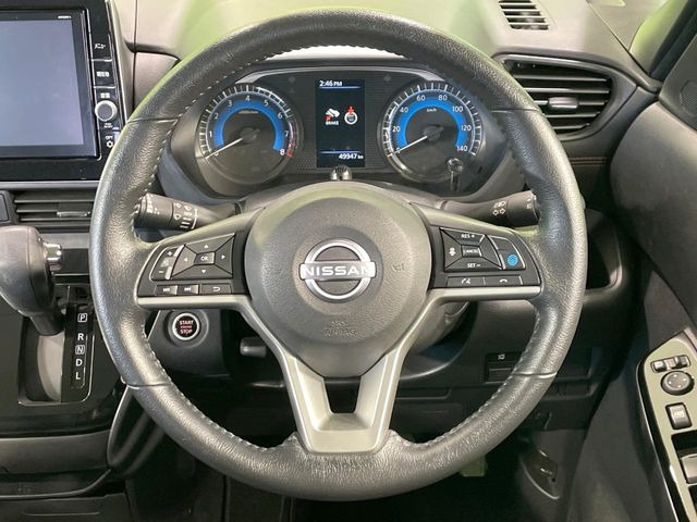 �y�����v�����X�e�A�����O�z�㎿�Ȋv���g�p���邱�ƂŁA��ɂ����������݂ƂĂ��^�]���₷���n���h���ł���