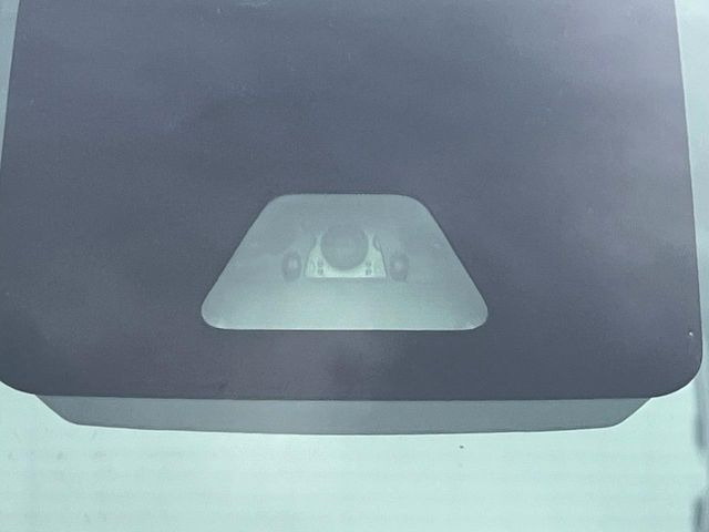 �y�v���N���b�V���Z�[�t�e�B�z�O���̎ԗ��������m���A�Փ˂������Ȏ��͌x��Œ��ӂ𑣂��A�u���[�L�𓥂ޗ͂��T�|�[�g�B�u���[�L�𓥂߂Ȃ������ꍇ�͏Փ˔�Q�y���u���[�L���쓮�A�Փˉ�����T�|�[�g���܂��B