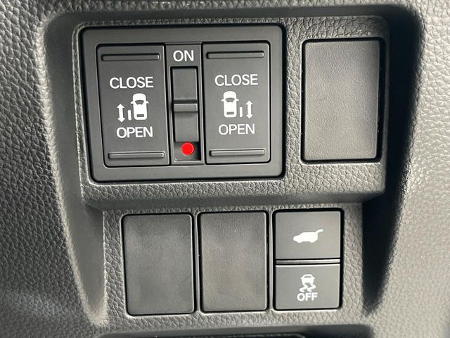 �y�����p���[�X���C�h�h�A�z�X�}�[�g�L�[��^�]�Ȃ̃X�C�b�`�Ō�ȗ����X���C�h�h�A�̊J���\���d��������͂����ăh�A���J����K�v�������A�����Ȃ��q�l�ł��ȒP�ɊJ���߂ł����K�ł���