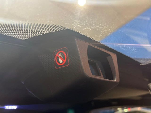 �y�A�C�T�C�gVer3�z�O���̎ԗ��������m���A�Փ˂������Ȏ��͌x��Œ��ӂ𑣂��A�u���[�L�𓥂ޗ͂��T�|�[�g�B�u���[�L�𓥂߂Ȃ������ꍇ�͏Փ˔�Q�y���u���[�L���쓮�A�Փˉ�����T�|�[�g���܂��B