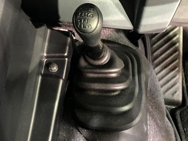 �y�g�����X�t�@�[�z�I�t���[�h��ᓹ�ɓ����������[�h�ւ̐؂�ւ����\�B�������j�����������A�I�����[�h�ȊO�ł����􂵂Ă���܂���