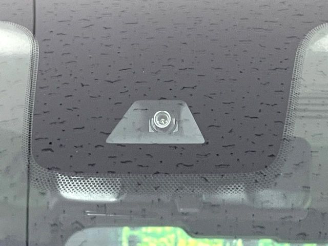 �y�O�He-Assist�z���s���ɑO���̎ԗ�����F�����A�Փ˂������Ȏ��͌x��ƃu���[�L�ŏՓˉ���Ɣ�Q�y�����A�V�X�g�B�����S�Ƀh���C�u�����y���݂��������܂��B