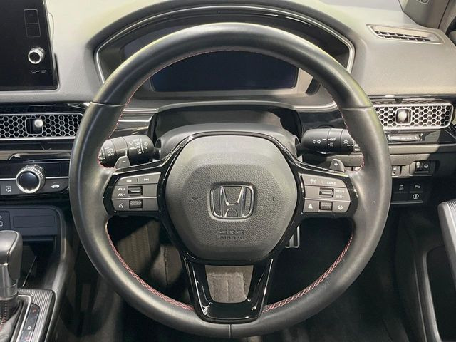 �y�����v�����X�e�A�����O�z�㎿�Ȋv���g�p���邱�ƂŁA��ɂ����������݂ƂĂ��^�]���₷���n���h���ł���