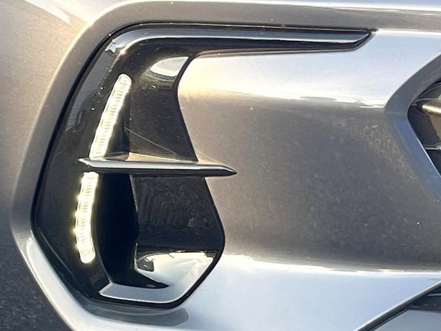 �yLED�A�N�Z�T���[���C�i�[�z