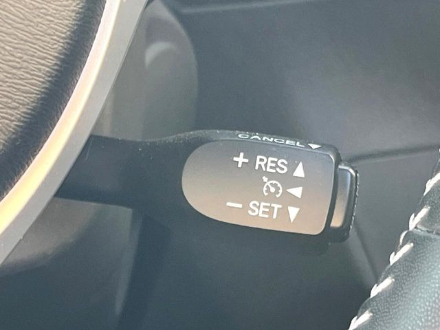 �y�N���[�Y�R���g���[���z�������H�����N���N���s�B�A�N�Z���𗣂��Ă���葬�x�ő��s���ł��A�������^�]���̕��S���y��!�����E�������ȒP�ȃX�C�b�`����Œ����ł��܂��B