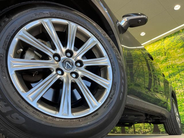 �y����17�C���`�A���~�z�C�[���z�O�ςɃ}�b�`���������A���~�z�C�[���𑕒����Ă���܂��B�e��ЊO�A���~�z�C�[����A�X�^�b�h���X�^�C�����戵�����Ă���܂��B���񂲑��k����������