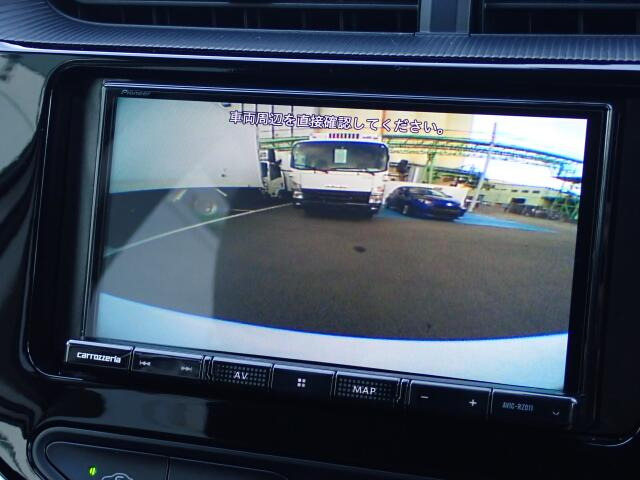 �o�b�N�J���������ڂ��Ă���܂��B