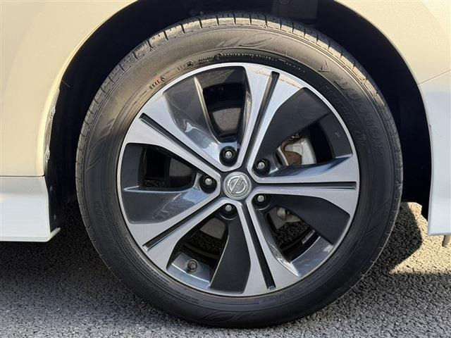 ���Ǝҗl�ւ̔̔��͂��f�肳���Ă��������܂��B �Ԍ������ԗ��̏ꍇ�́A�Ԍ����擾�������x�������z�ŕ\�����Ă���܂��B