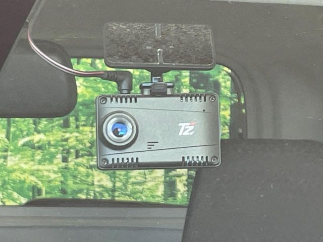 �y�h���C�u���R�[�_�[�z���S�E���S�ȃJ�[���C�t�ɕK�{�̃h���C�u���R�[�_�[�𑕔�!���s���͂������A������^�]�⎖�̂ɑ��������ۂ̏󋵂��f���ŋL�^���A����̃��X�N�ɔ����܂��B