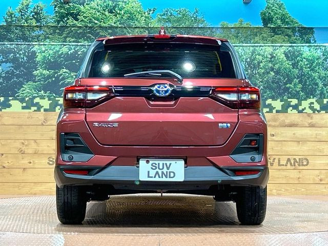 安心の最長10年・走行無制限保証(有償)をご用意。保証内容も充実はもちろん、無料点検&オイル交換や、年中無休の全国・24時間ロードサービスも付帯されておりますのでご安心下さい。