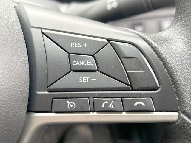 �y�N���[�Y�R���g���[���z�������H�����N���N���s�B�A�N�Z���𗣂��Ă���葬�x�ő��s���ł��A�������^�]���̕��S���y��!�����E�������ȒP�ȃX�C�b�`����Œ����ł��܂��B