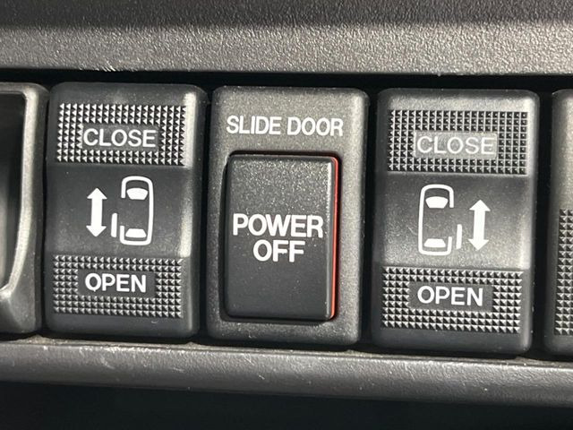 �y�����p���[�X���C�h�h�A�z�X�}�[�g�L�[��^�]�Ȃ̃X�C�b�`�Ō�ȗ����X���C�h�h�A�̊J���\���d��������͂����ăh�A���J����K�v�������A�����Ȃ��q�l�ł��ȒP�ɊJ���߂ł����K�ł���