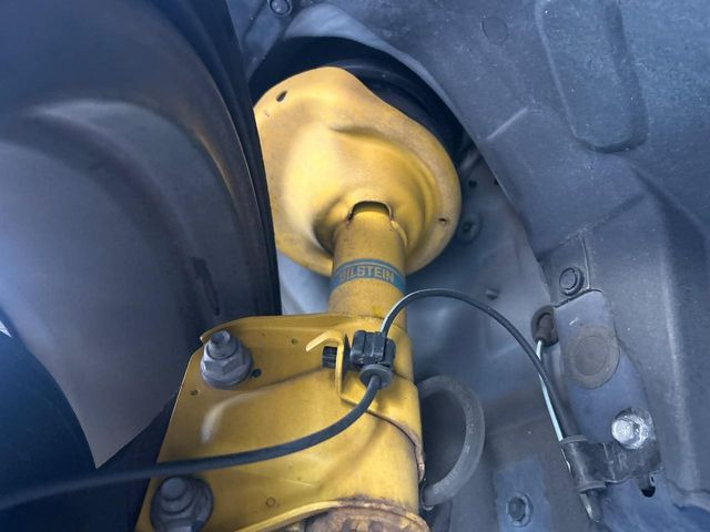 �y�r���V���^�C�����_���p�[�z�������s���̎ԗ����萫�����コ���Ă����l�C�̑����B�X���̏��S�n���]���ɂ����A�X�|�[�e�B�ȑ��s�����y���݂��������܂���