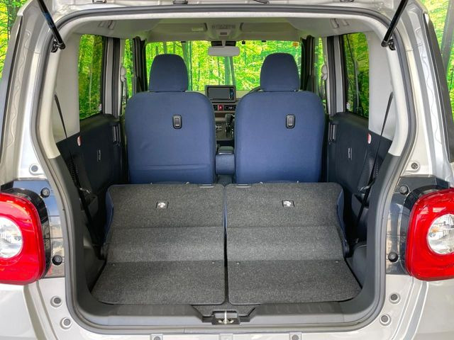 ���i�̂���������ʋ΁A���}���ɏ\���ȉ׎��X�y�[�X���m�ۂ��Ă���܂��B�Z�J���h�V�[�g��|���ƁA�傫�ȉו��̐ύڂ��\�ł���