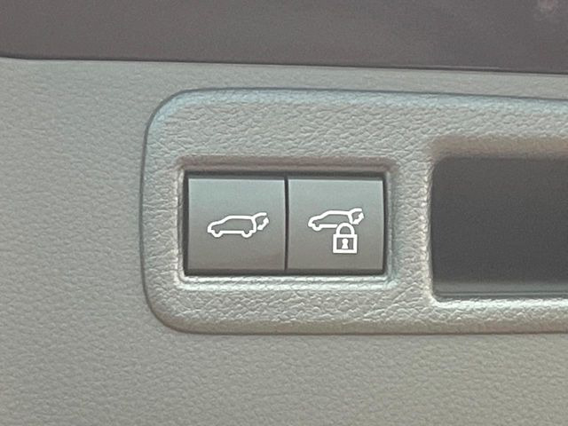 �y�p���[�o�b�N�h�A�z�X�}�[�g�L�[��^�]�Ȃ̃{�^�������������Ń��A�Q�[�g�������ŊJ���܂�!�ו��������Ă��鎞��A�����ʒu�ɂ���o�b�N�h�A��߂�ۂɕ֗��ȋ@�\�ł���