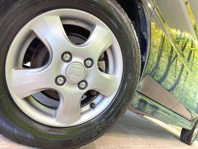 �y����13�C���`�A���~�z�C�[���z�O�ςɃ}�b�`���������A���~�z�C�[���𑕒����Ă���܂��B�e��ЊO�A���~�z�C�[����A�X�^�b�h���X�^�C�����戵�����Ă���܂��B���񂲑��k����������