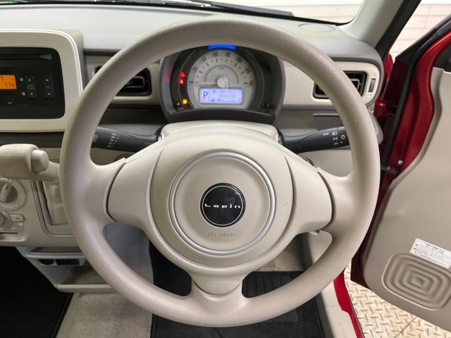 �y���[�_�[�u���[�L�T�|�[�g�z���s���ɑO���̎ԗ�����F�����A�Փ˂������Ȏ��͌x��ƃu���[�L�ŏՓˉ���Ɣ�Q�y�����A�V�X�g�B�����S�Ƀh���C�u�����y���݂��������܂��B