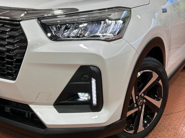 �yLED�w�b�h���C�g�z���V����ԑ��s�����ǍD�Ȏ��E���m�ۂ����S���ĉ^�]�ł��鍂�P�xLED�w�b�h���C�g�𑕔�!�_�����x�������A����d�͂��}�����Ă��܂��B