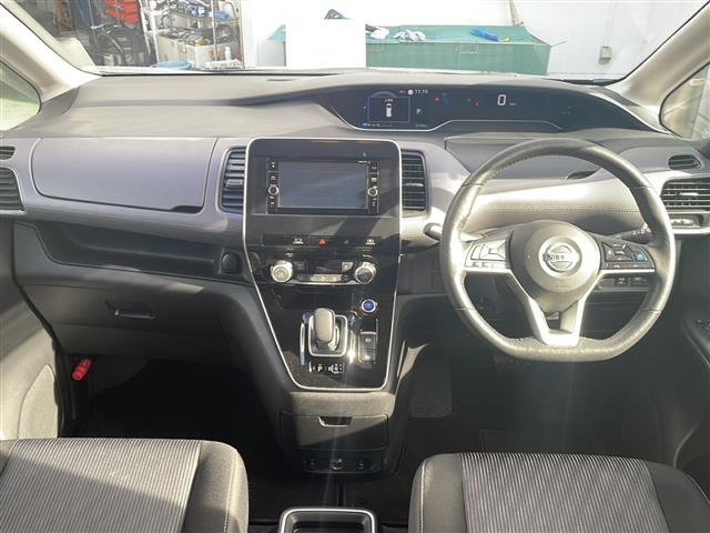 セレナ1.2 e-POWER ハイウェイスターV