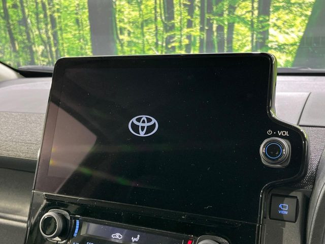 �y10.5�C���` �f�B�X�v���C�I�[�f�B�I�z���ʂ̃f�B�X�v���C��AppleCarPlay��AndroidAuto�����p�\�B�傫�ȉ�ʂŃX�}�z�i�r�A�v���������p���������܂���