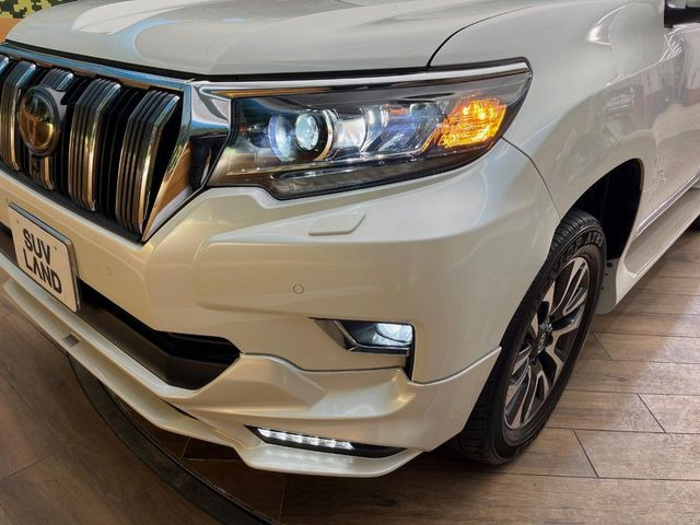 �yLED�w�b�h���C�g�z���V����ԑ��s�����ǍD�Ȏ��E���m�ۂ����S���ĉ^�]�ł��鍂�P�xLED�w�b�h���C�g�𑕔�!�_�����x�������A����d�͂��}�����Ă��܂��B