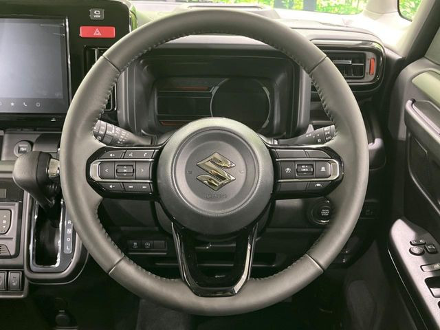 �y�����v�����X�e�A�����O�z�㎿�Ȋv���g�p���邱�ƂŁA��ɂ����������݂ƂĂ��^�]���₷���n���h���ł���