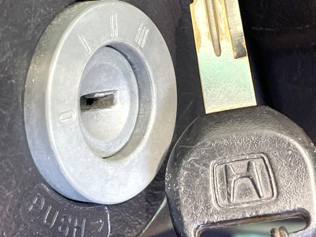 �y�L�[���X�z�������ꂽ�ꏊ����ł��{�^����Ńh�A�̊J���E�{�����ł���̂łƂ��Ă��֗�!�h�A�̌�������ɏ������邱�Ƃ�����܂����