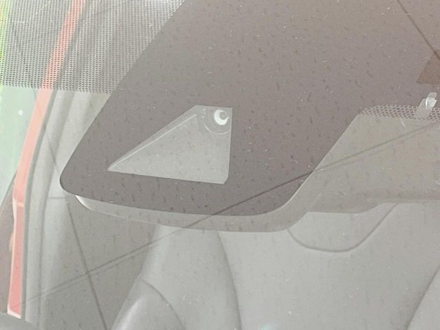 �y�v���N���b�V���Z�[�t�e�B�z�O���̎ԗ��������m���A�Փ˂������Ȏ��͌x��Œ��ӂ𑣂��A�u���[�L�𓥂ޗ͂��T�|�[�g�B�u���[�L�𓥂߂Ȃ������ꍇ�͏Փ˔�Q�y���u���[�L���쓮�A�Փˉ�����T�|�[�g���܂��B