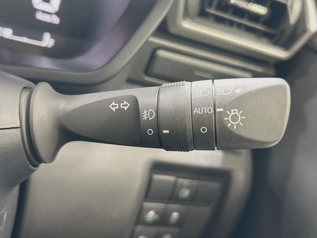 �y�I�[�g���C�g�z����̖��邳�ɉ����Ď����Ńw�b�h���C�g�̓_���E�������ł���@�\�ł�!���C�g�̕t���Y��E�����Y��Ȃǂ������Ȃ�A�J�̓���[���̑��s�����S!�g���l���ʉߎ����֗��ł���