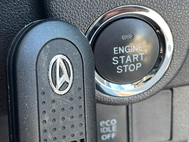 �y�L�[�t���[�V�X�e���z�J�o����|�P�b�g�ɓ��ꂽ�܂܂ł��h�A�̎{���E�������\�ȃX�}�[�g�L�[�𑕔��B�G���W���̃I���E�I�t�����J�M�����o���K�v����������Ƃ��Ă��֗��ł���