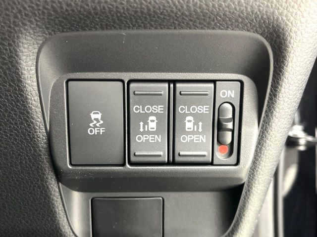 �y�����p���[�X���C�h�h�A�z�X�}�[�g�L�[��^�]�Ȃ̃X�C�b�`�Ō�ȗ����X���C�h�h�A�̊J���\���d��������͂����ăh�A���J����K�v�������A�����Ȃ��q�l�ł��ȒP�ɊJ���߂ł����K�ł���