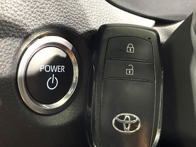 �y�X�}�[�g�L�[�z�J�o����|�P�b�g�ɓ��ꂽ�܂܂ł��h�A�̎{���E�������\�ȃX�}�[�g�L�[�𑕔��B�G���W���̃I���E�I�t�����J�M�����o���K�v����������Ƃ��Ă��֗��ł���