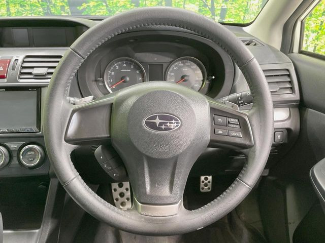 �y�����v�����X�e�A�����O�z�㎿�Ȋv���g�p���邱�ƂŁA��ɂ����������݂ƂĂ��^�]���₷���n���h���ł���