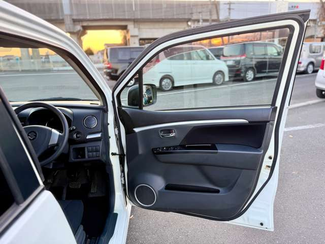 ���荠���i�̌y�����Ԃ���R���p�N�g�J�[�E�~�j�o���ȂǑ��ʂȃ��C���i�b�v�ł��q�l�����҂����Ă���܂�!